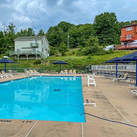 Unique Roundhouse: Hot Tub-Game Room-Firepit&More! Bushkill Exterior photo