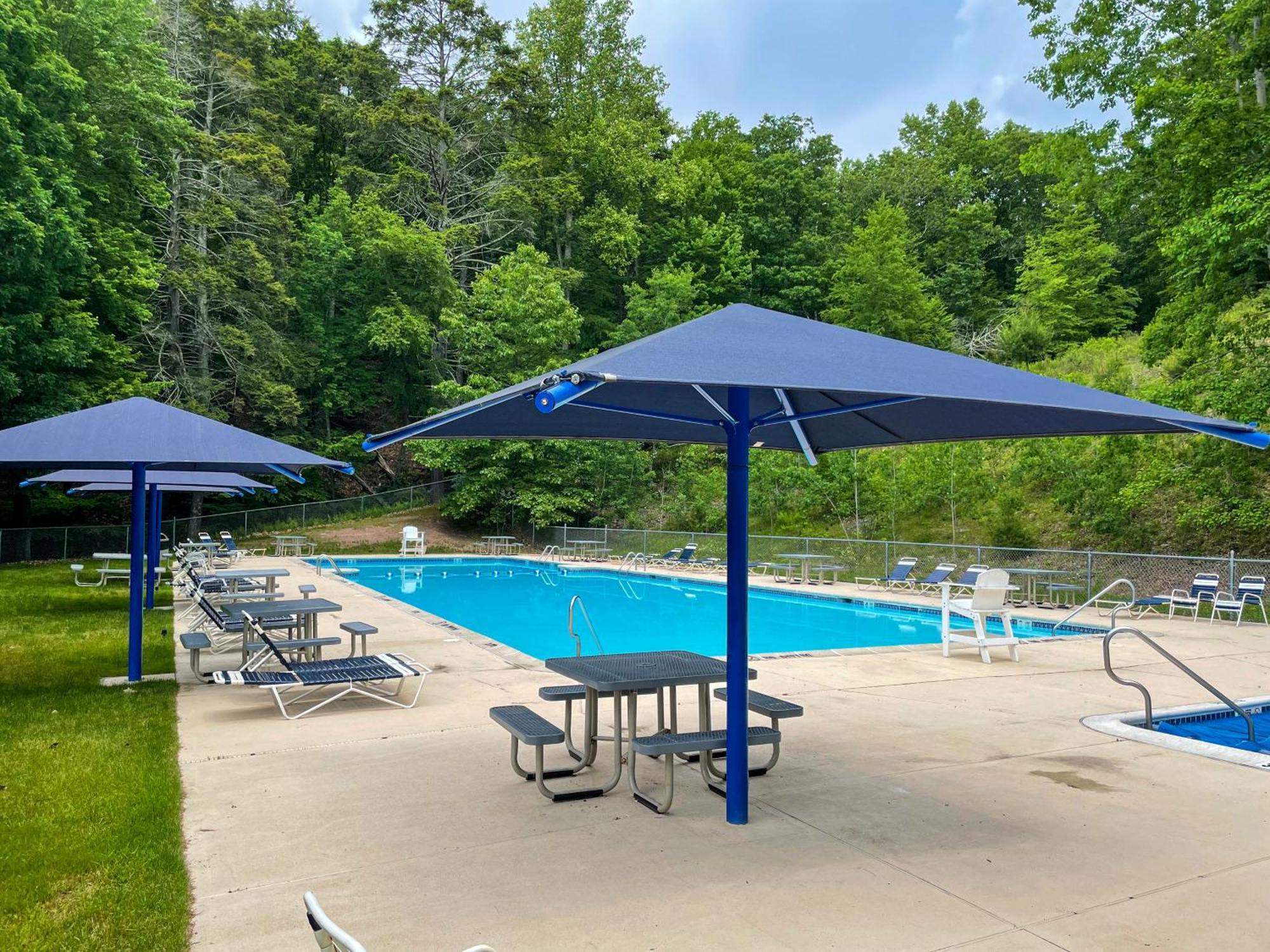 Unique Roundhouse: Hot Tub-Game Room-Firepit&More! Bushkill Exterior photo