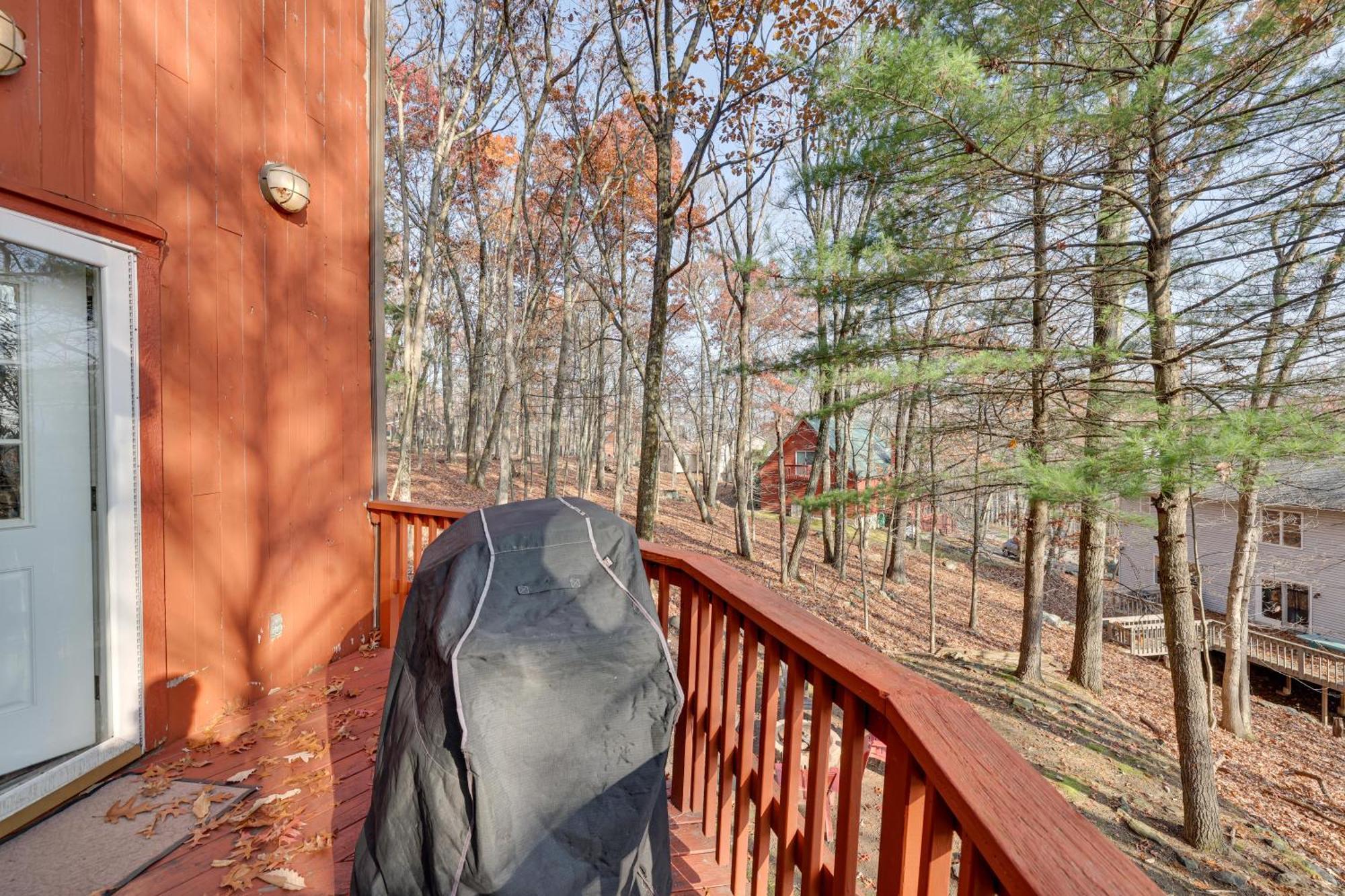 Unique Roundhouse: Hot Tub-Game Room-Firepit&More! Bushkill Exterior photo