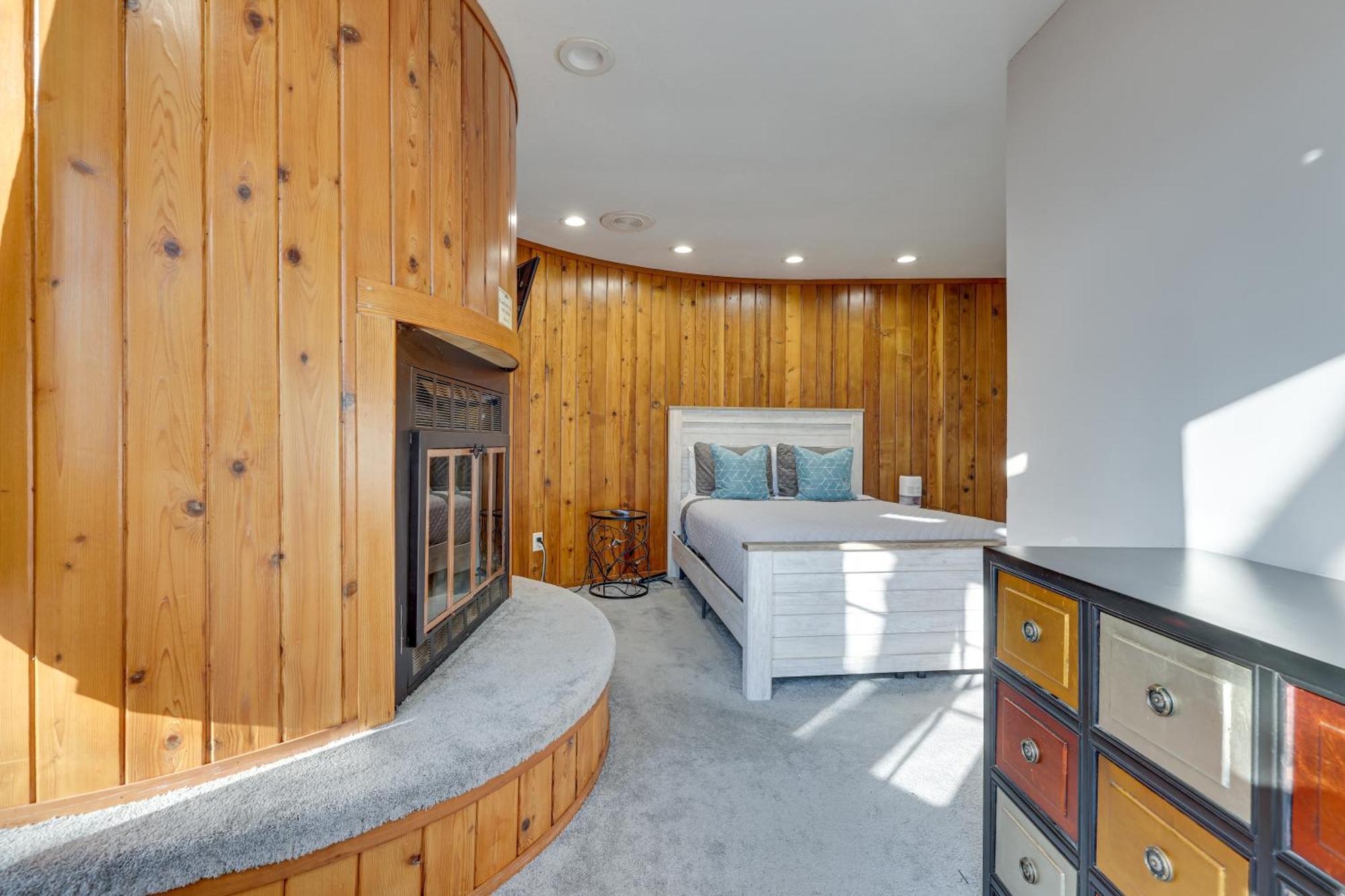 Unique Roundhouse: Hot Tub-Game Room-Firepit&More! Bushkill Exterior photo